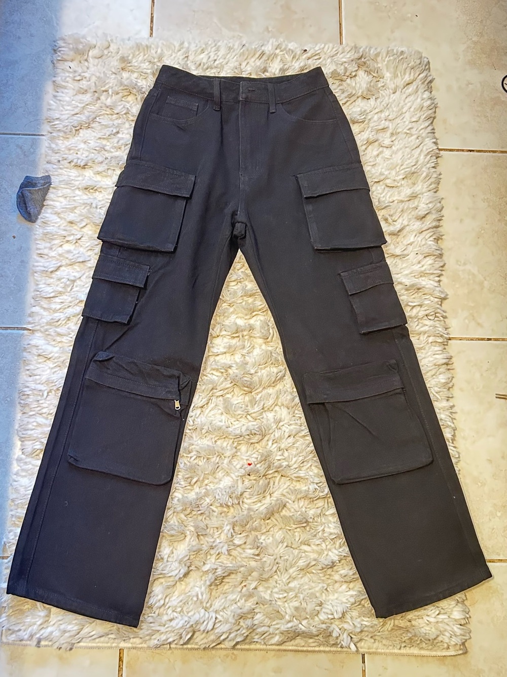 Women Black Cargo Pants with Multiple Utility Pockets